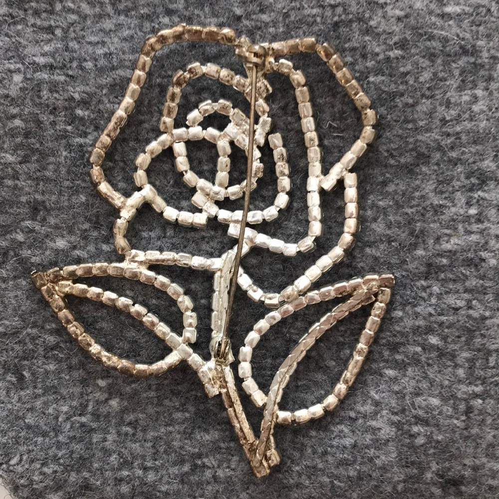 Sparkly rose brooch - Picture 2 of 3